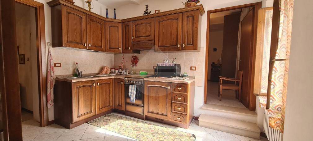 Casa indipendente a Gualdo tadino - Foto 4