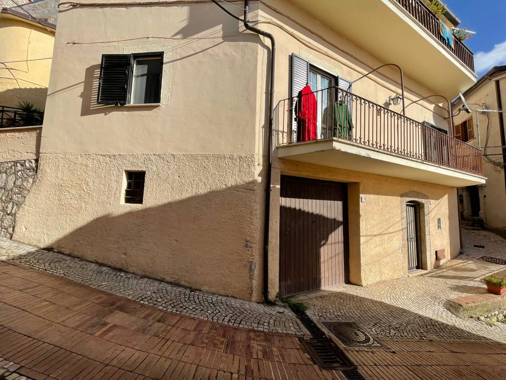 Appartamento a Rocca d'arce in Largo San Cataldo - Foto 3