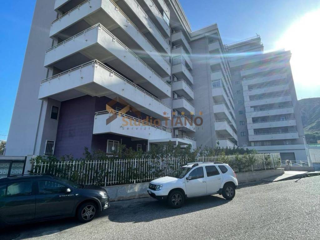 Appartamento a Crotone in VIA PIO LA TORRE, 7 - Foto 2