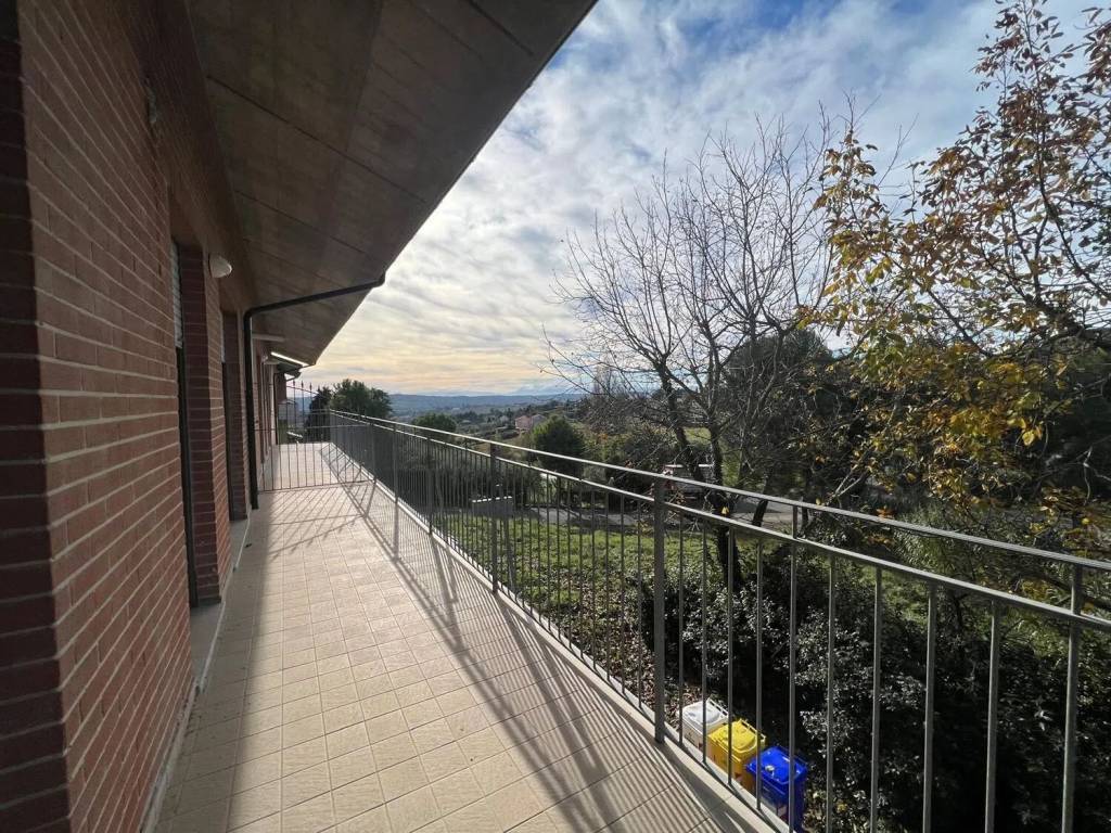 Appartamento a Recanati in Via Fratelli Ottaviani - Foto 3