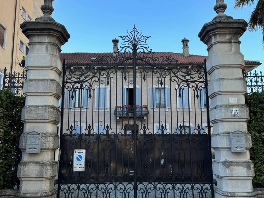 Villa a Verbania in Via Felice Cavallotti, 15 - Foto 3