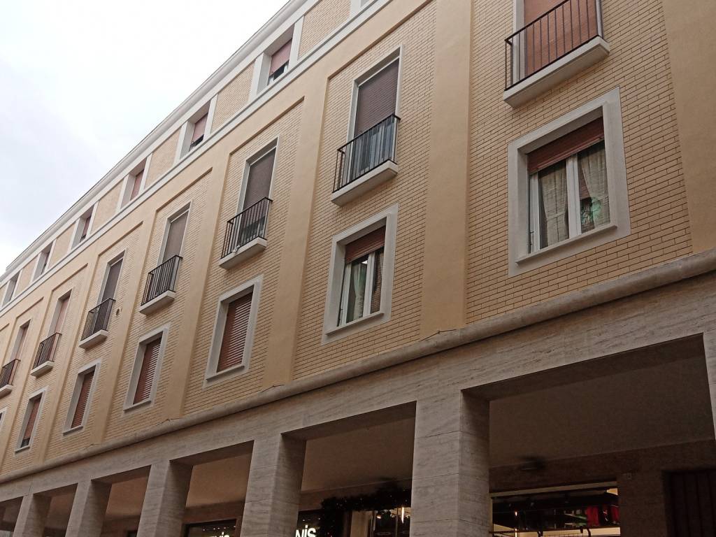 Appartamento a Fano in Corso Giacomo Matteotti - Foto 2