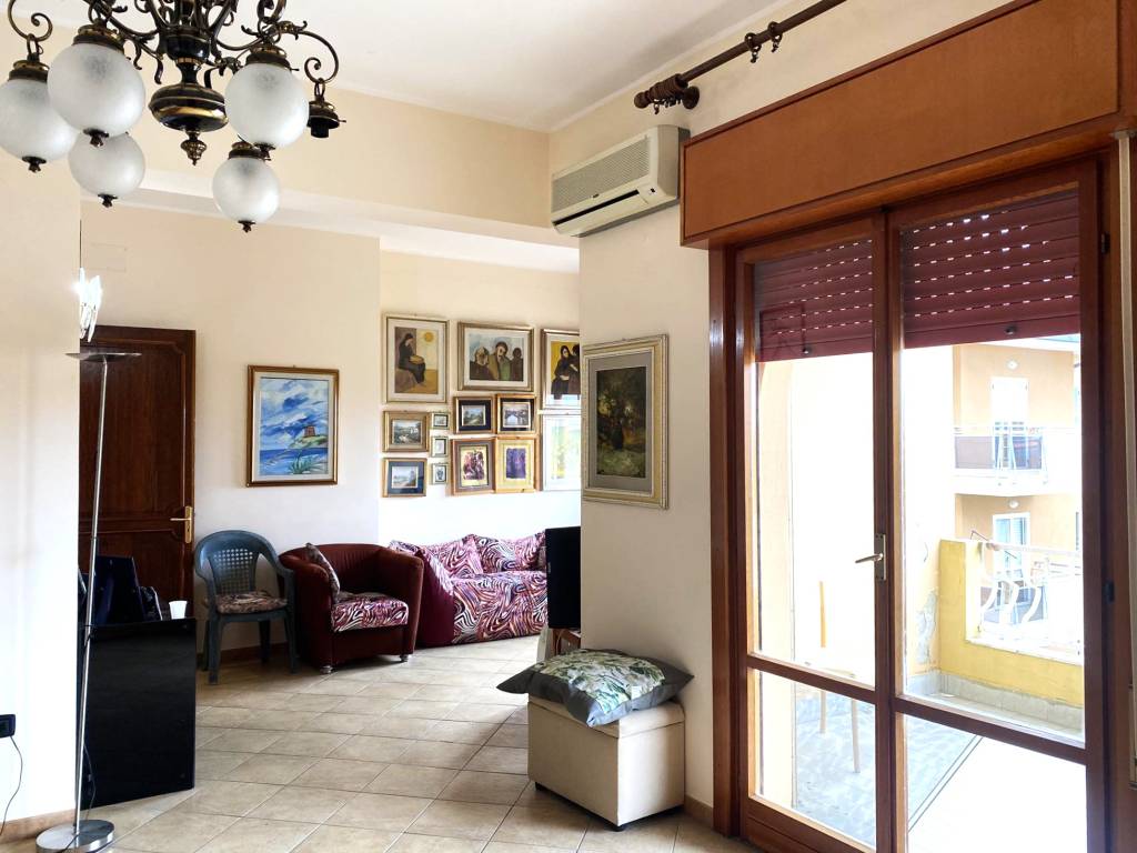 Appartamento a Vibo valentia in Via Pier Paolo Pasolini - Foto 3