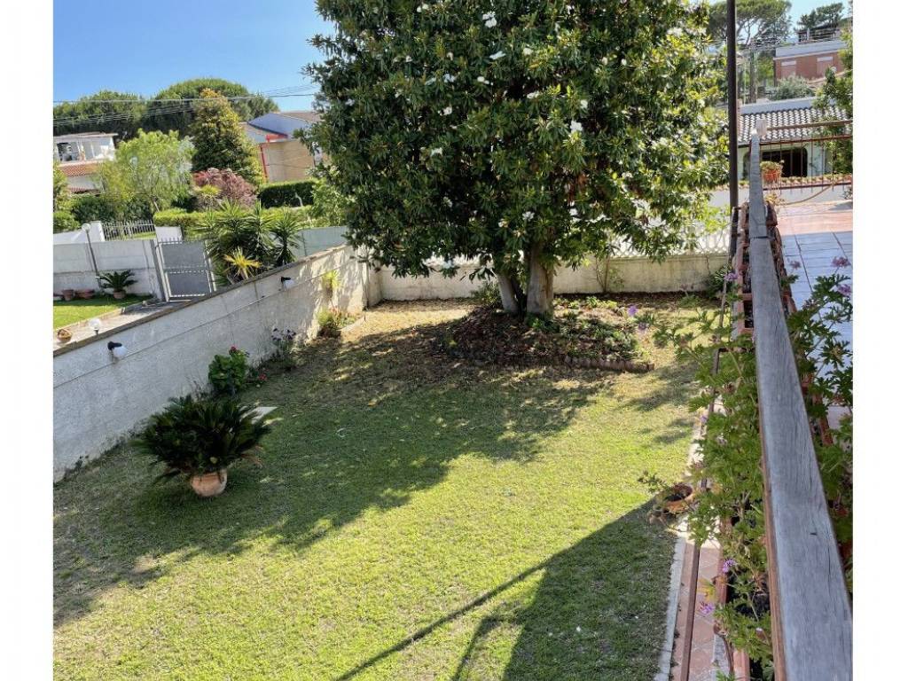 Villa a Terracina in Via San Felice Circeo, Terracina - Foto 2