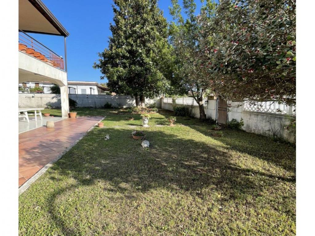 Villa a Terracina in Via San Felice Circeo, Terracina - Foto 3