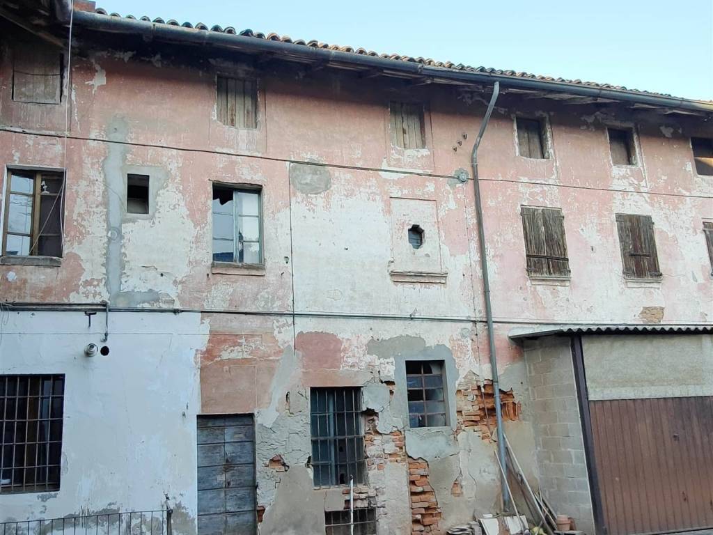 Immobile a Borghetto lodigiano in piazza Vittorio Emanuele - Foto 5