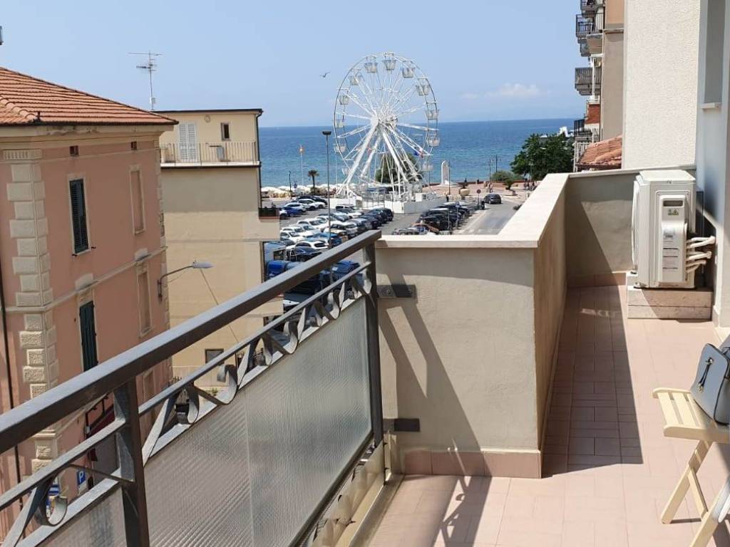 Appartamento a Follonica in Via Giacomelli , 15 - Foto 3