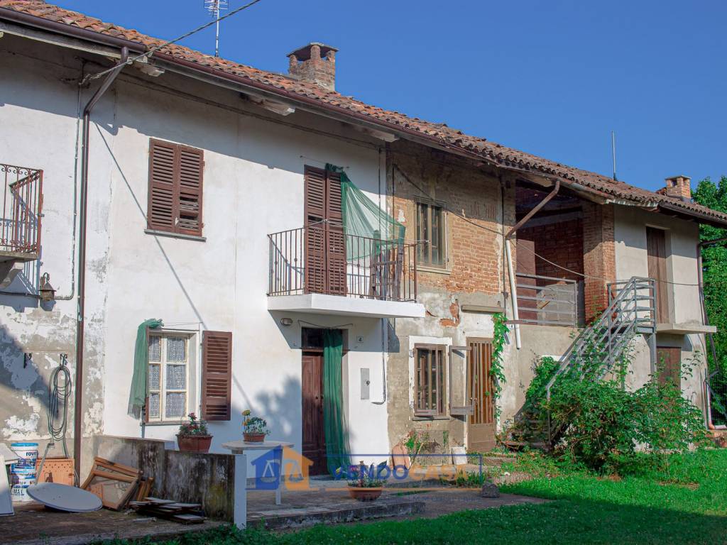 Rustico / casale a Asti in Frazione Serravalle - Foto 4