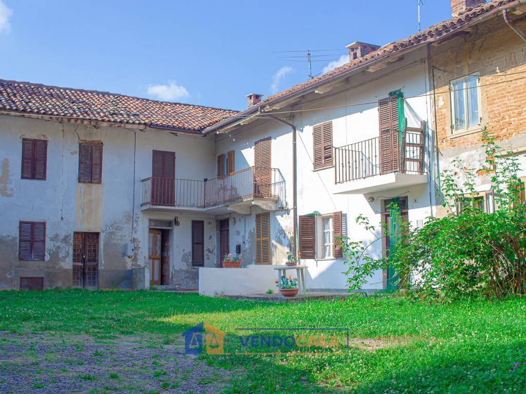 Rustico / casale a Asti in Frazione Serravalle - Foto 5