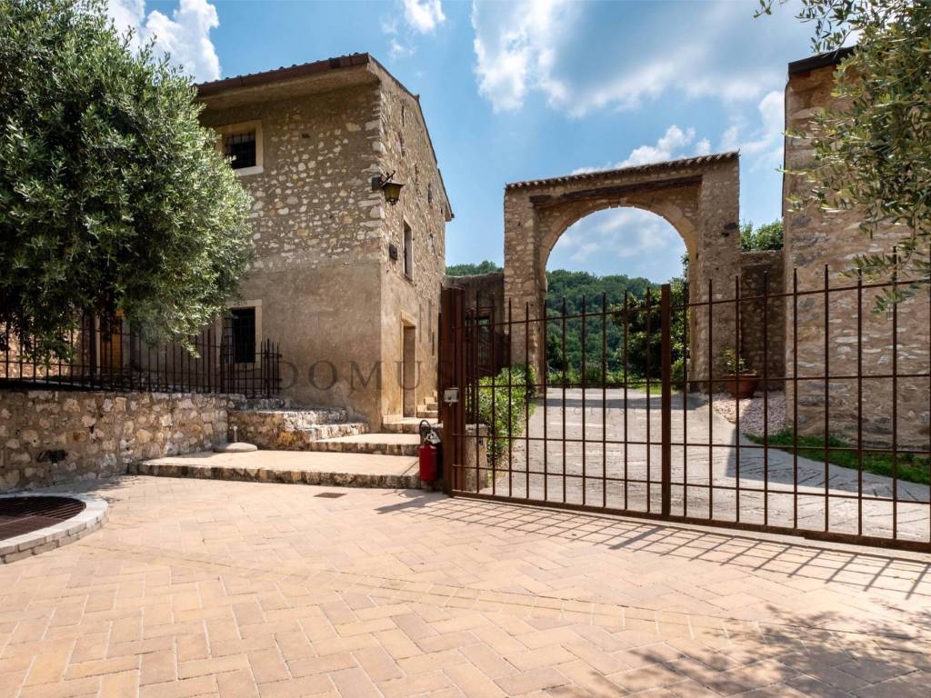 Rustico / casale a Cazzano di tramigna - Foto 2