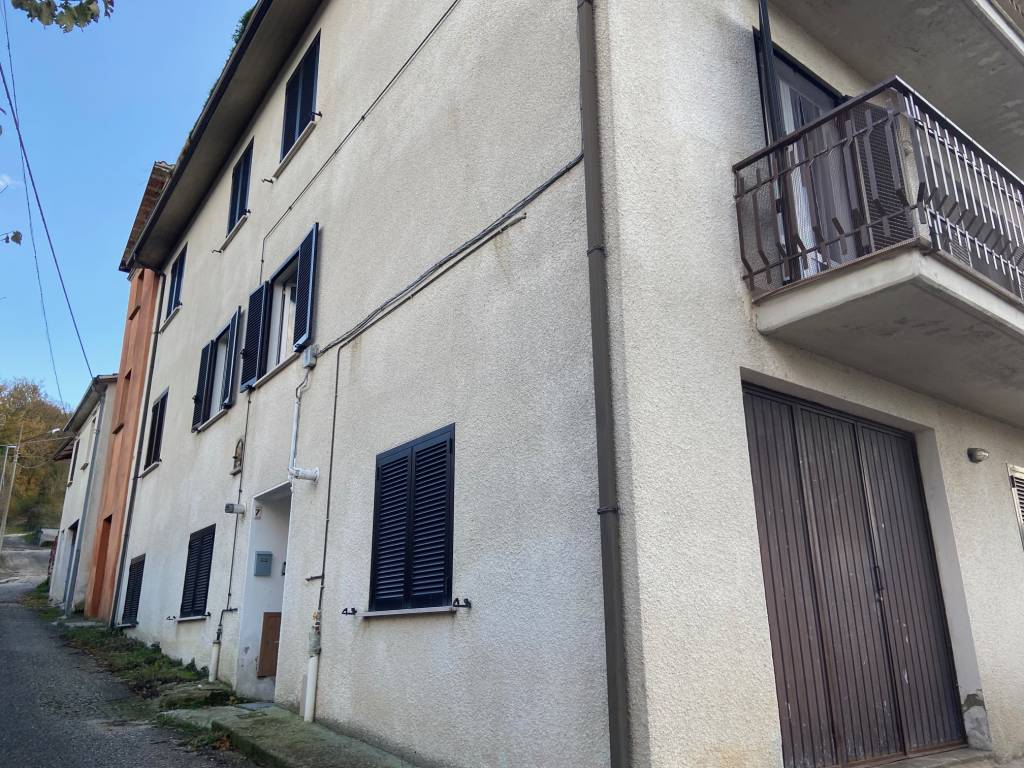 Appartamento a Gualdo tadino in Località Case Biagetto - Foto 4