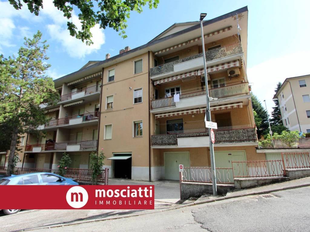 Appartamento a Matelica in Via G. Razzanti, 7 - Foto 2
