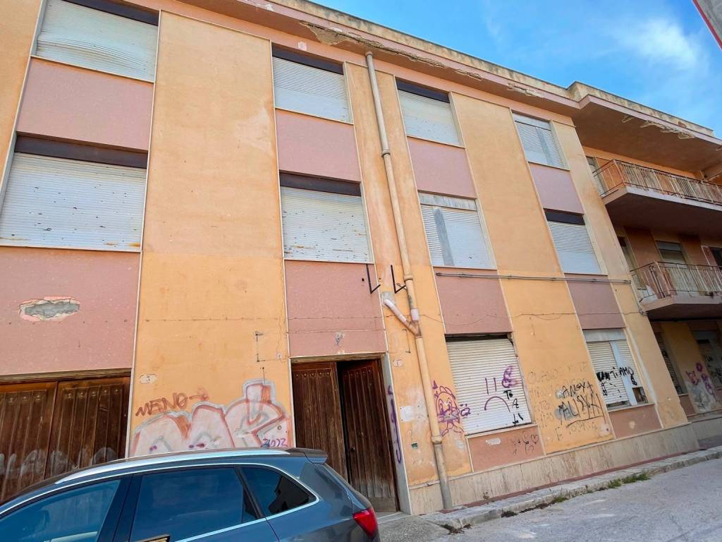 Palazzo / stabile a Castellammare del golfo in Via Guglielmo Marconi - Foto 2