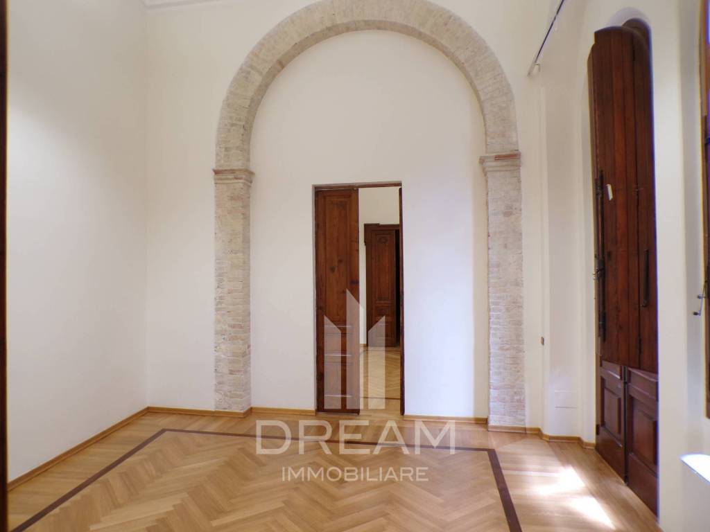 Immobile a Cagliari in Viale Regina Margherita, 30 - Foto 4