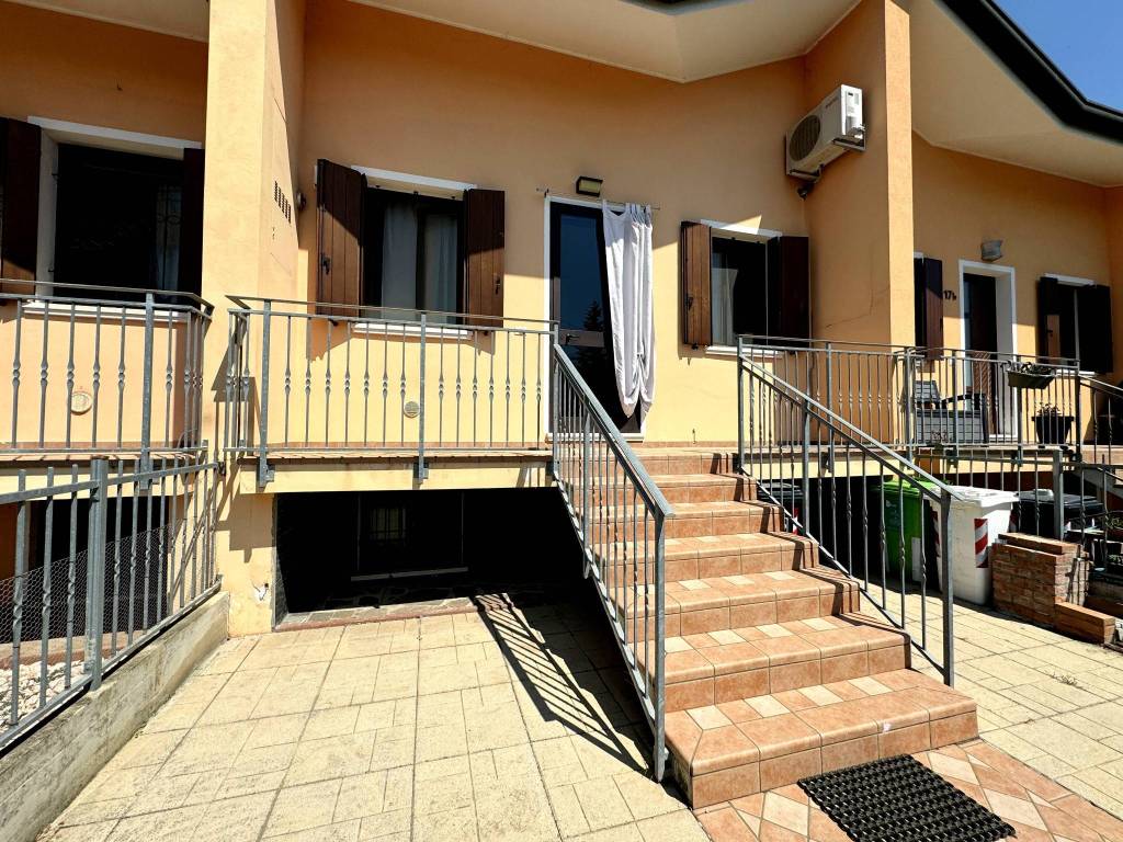 Villa a Porto viro in Via Roma, 5 - Foto 2