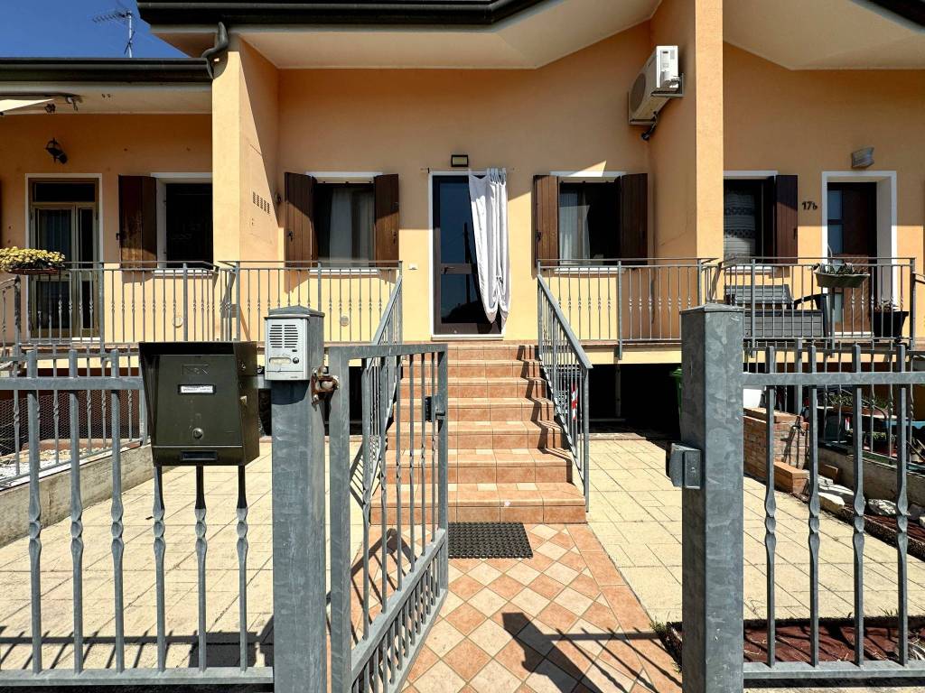 Villa a Porto viro in Via Roma, 5 - Foto 3