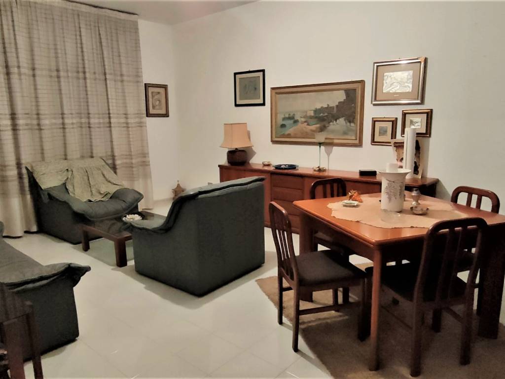 Appartamento a Bova marina in Viale Aldo Moro - Foto 2