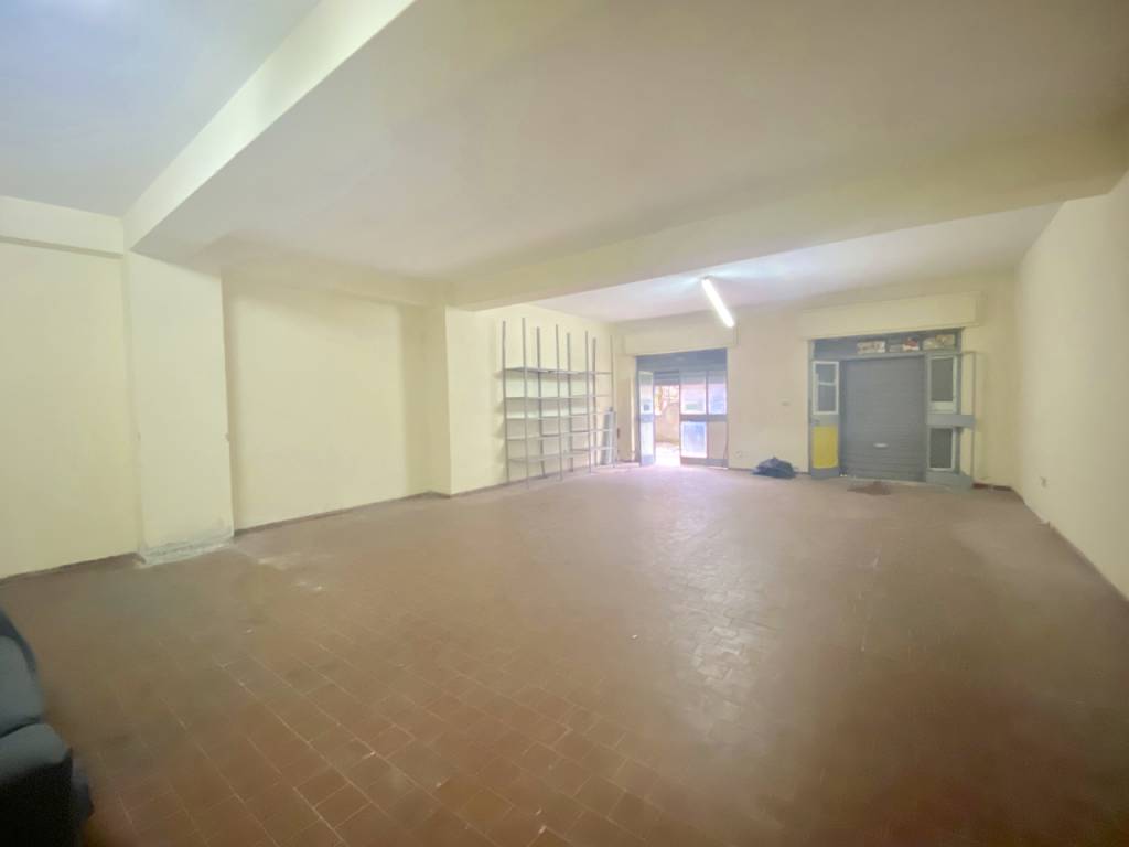 Box / garage a Benevento in Via Giovanni della Casa - Foto 2