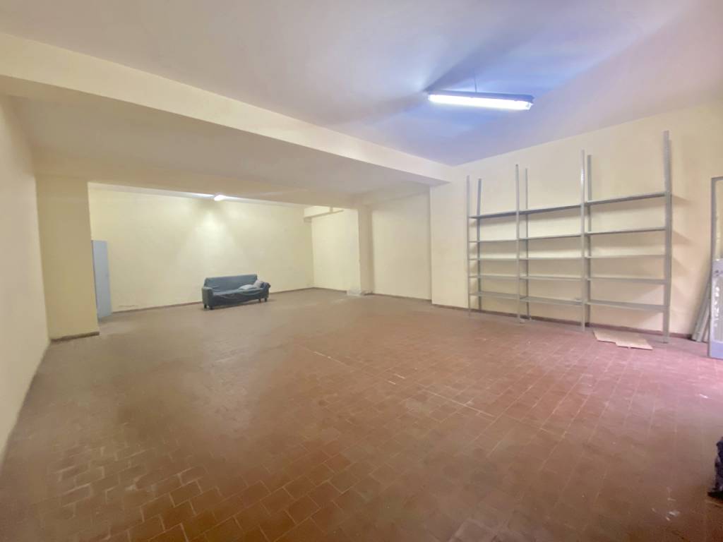 Box / garage a Benevento in Via Giovanni della Casa - Foto 4