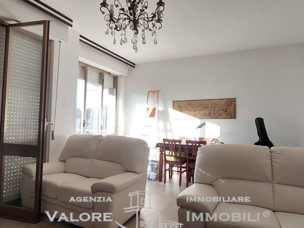 Appartamento a Livorno in Via Giovanni Puntoni, 39 - Foto 2