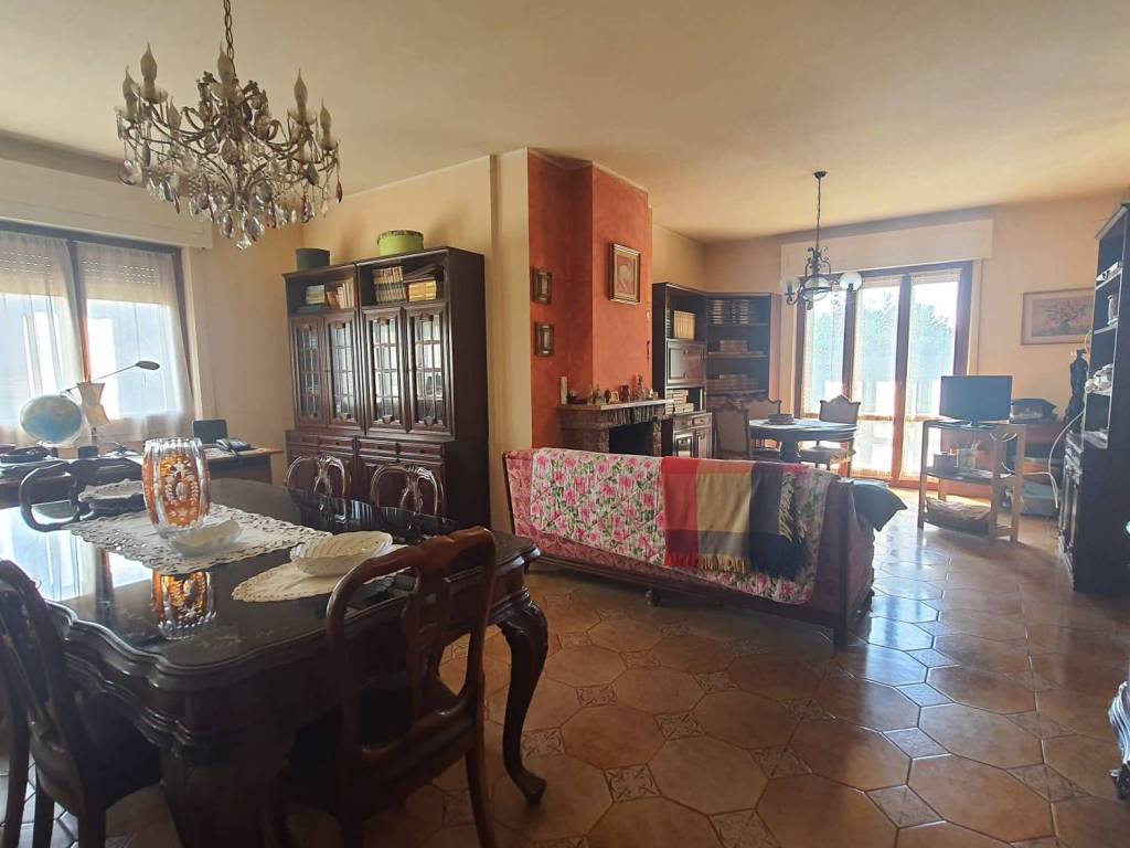 Villa a Castelnuovo magra in Via Bologna, 9 - Foto 3