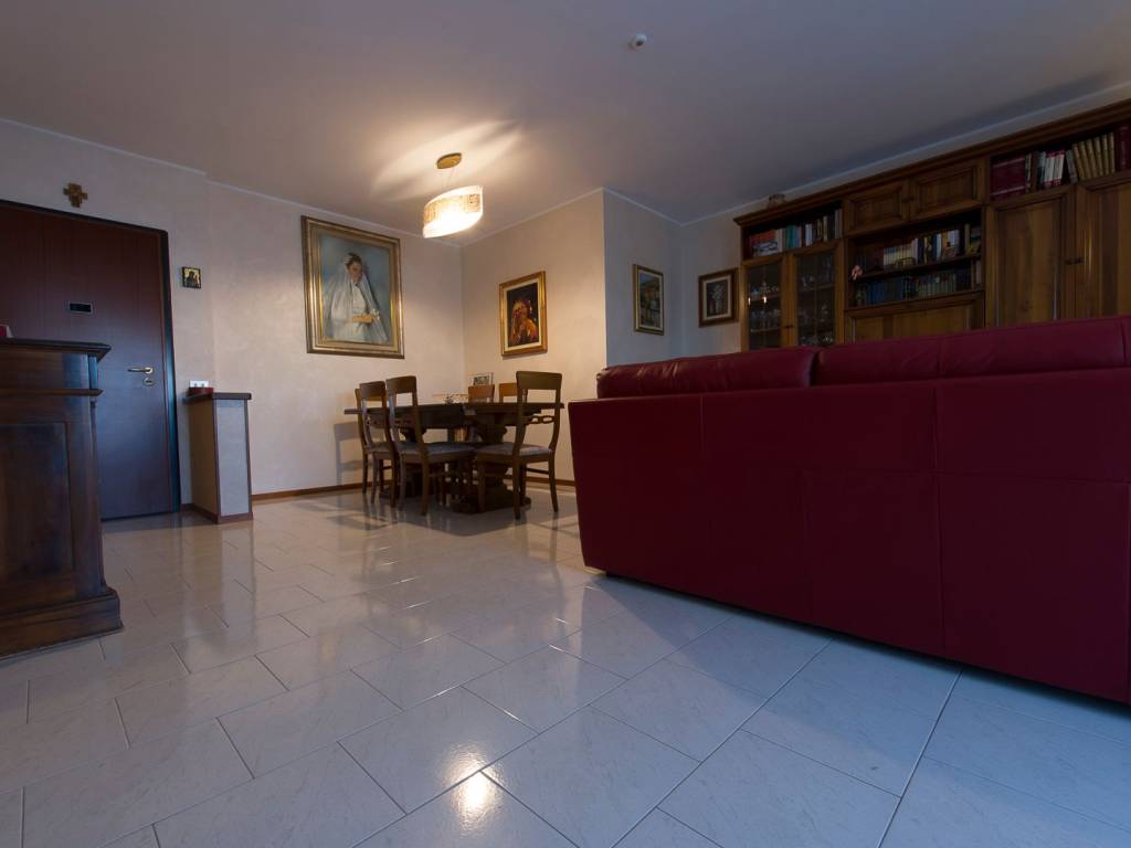 Appartamento a Trecate in Via Valle, 6 - Foto 2