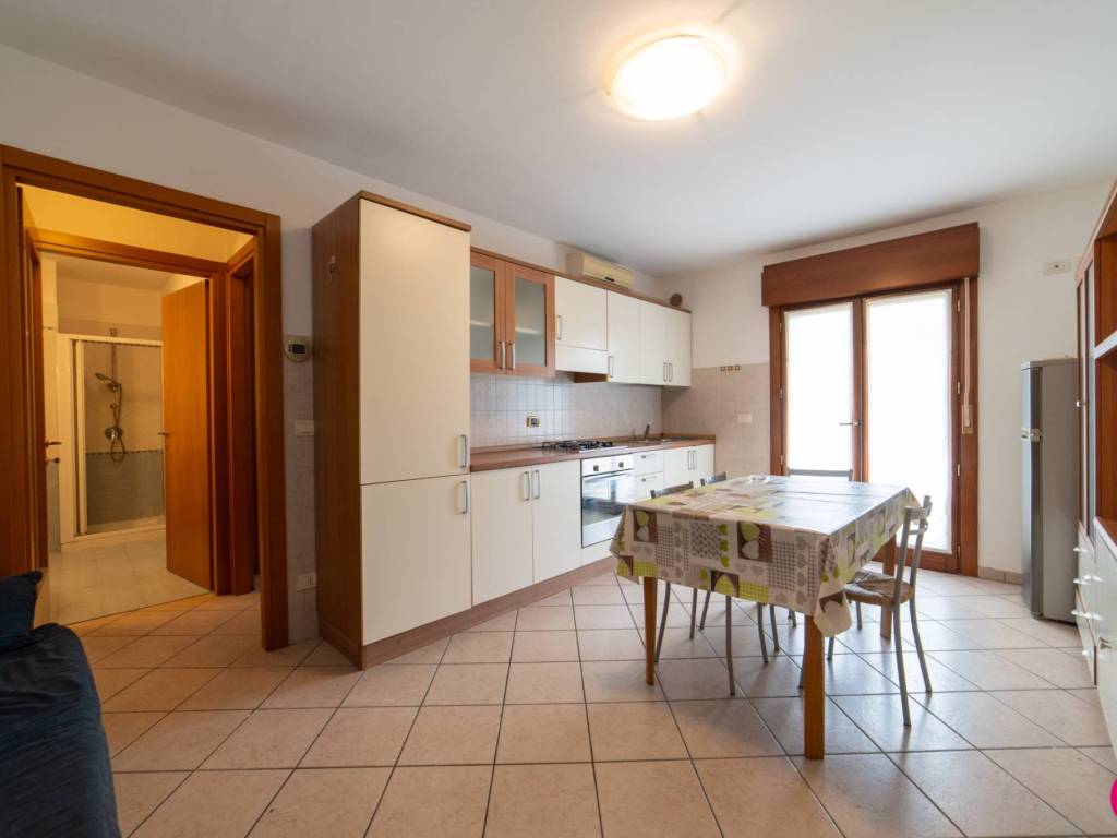 Appartamento a Cordenons in Via Cortina - Foto 4