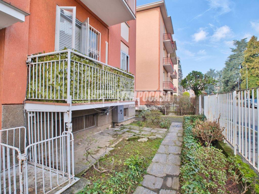 Appartamento a Novara in Via Evangelista Torricelli - Foto 5