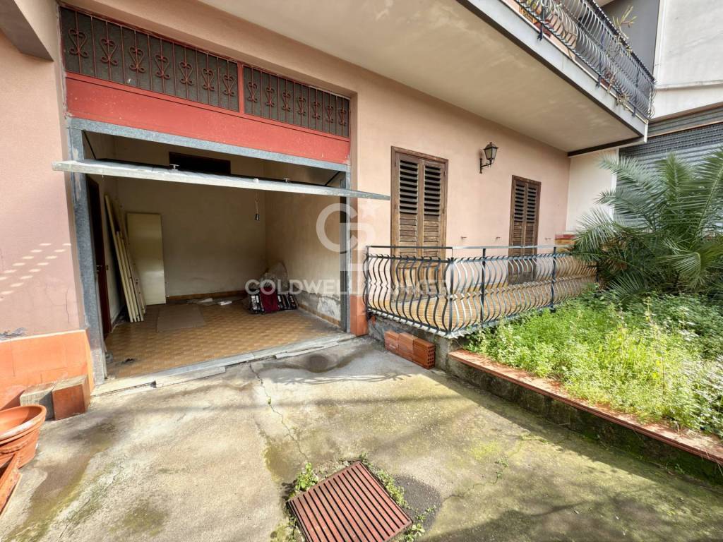 Appartamento a Acireale in Via Provinciale per santa Maria Ammalati - Foto 3