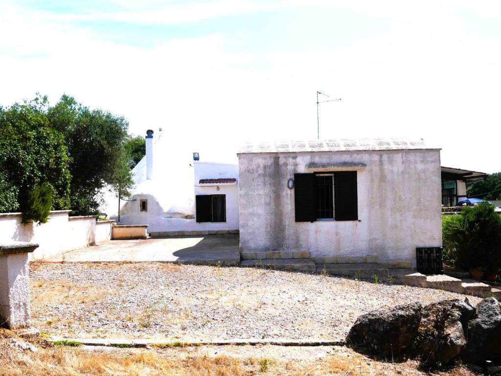 Villa a Martina franca in Strada Lamia Vecchia Zona F - Foto 4