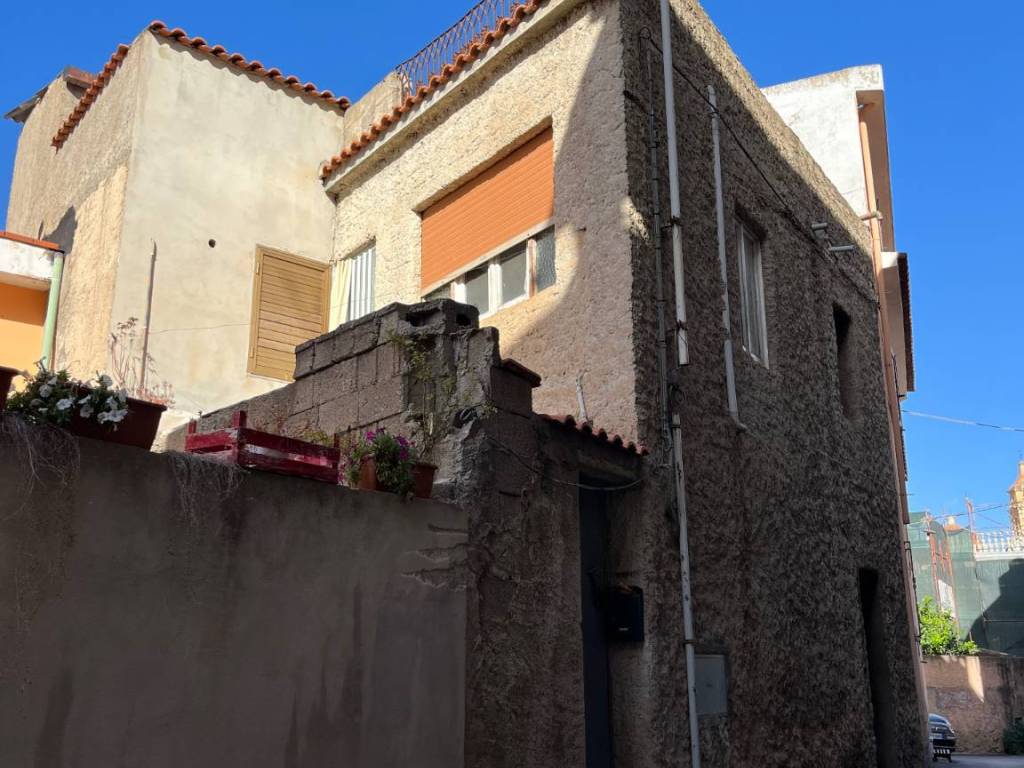 Casa indipendente a Bari sardo in Vico Primo Vittorio Veneto - Foto 2