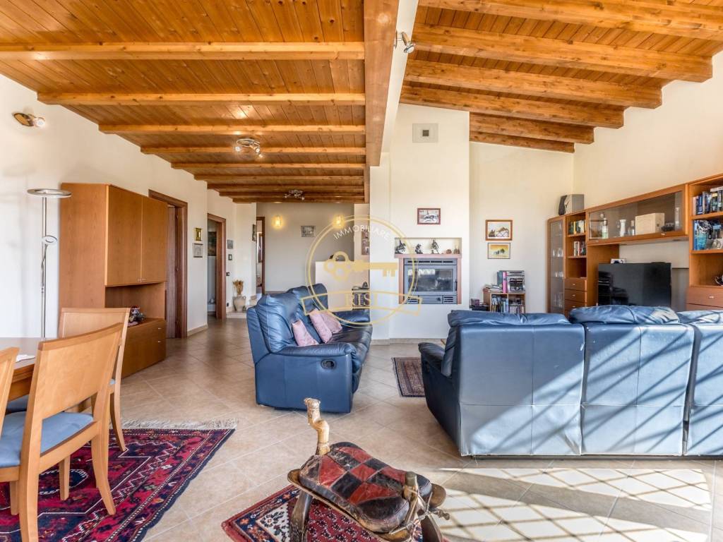 Villa a Aprilia in Via Torre Bruna, 15 - Foto 4