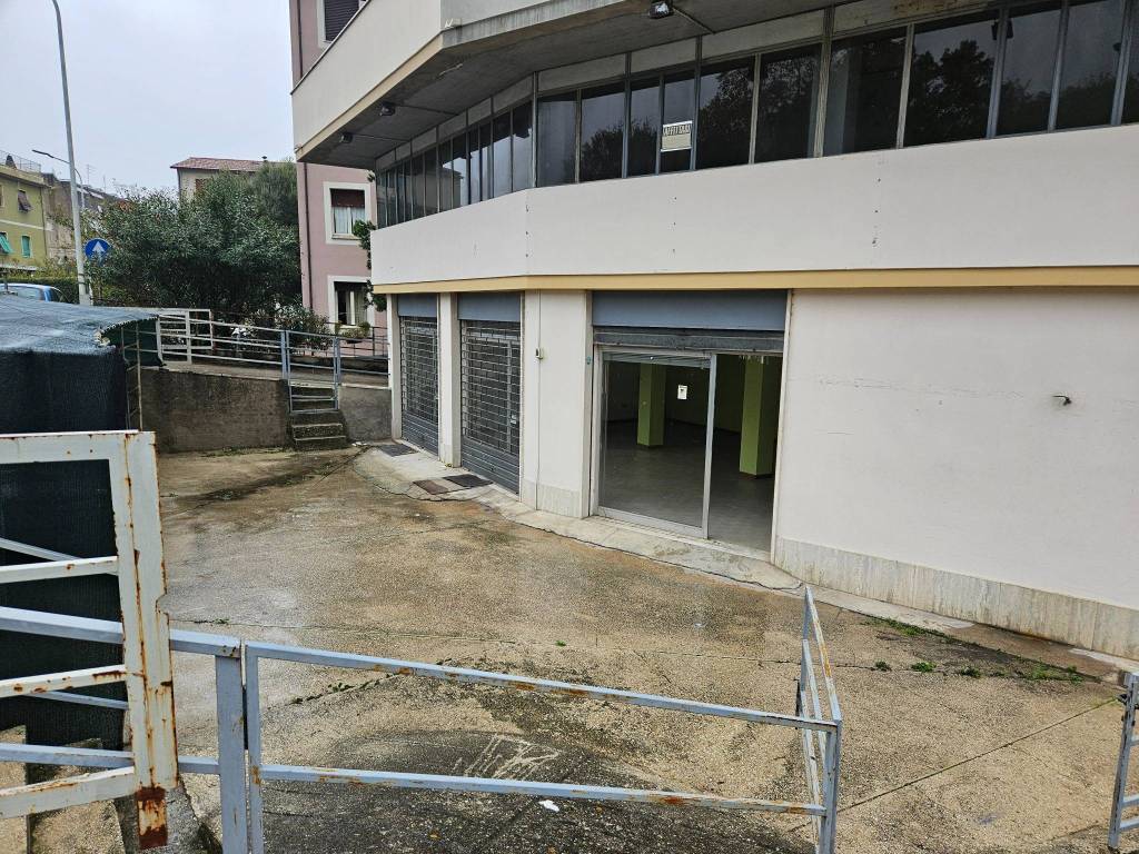 Immobile a Ascoli piceno in Circonvallazione Ovest - Foto 2