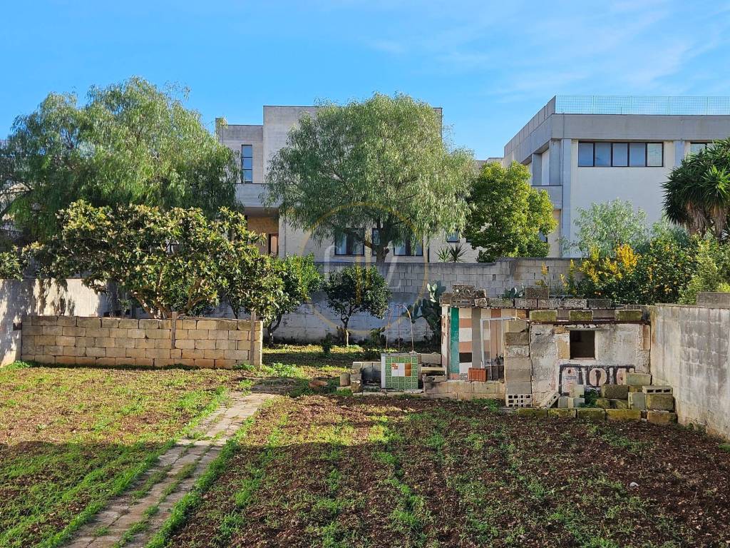 Terreno a Martano in Via Magna Grecia - Foto 4