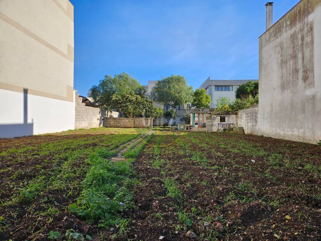 Terreno a Martano in Via Magna Grecia - Foto 5