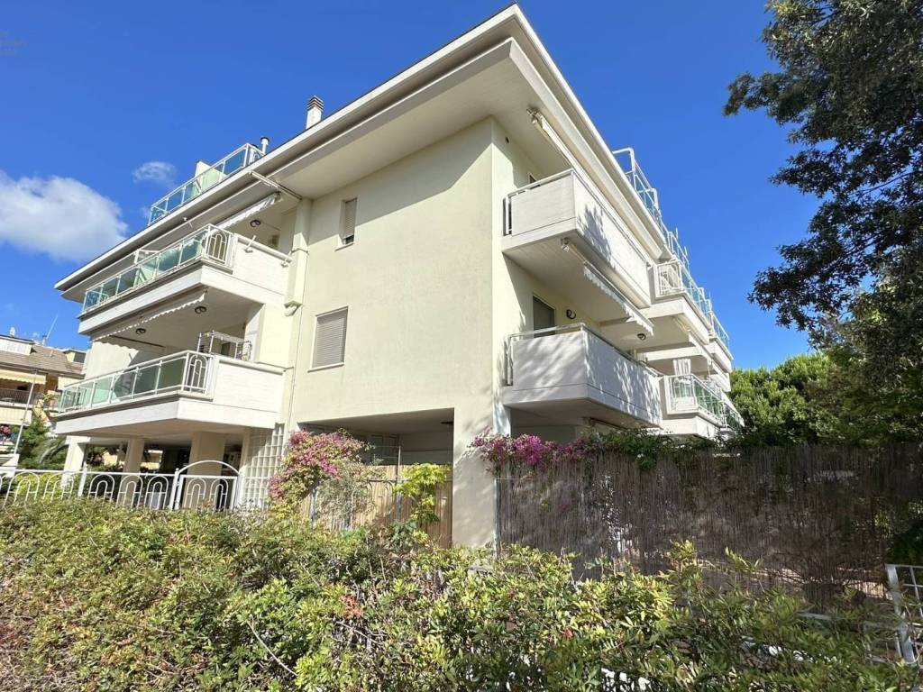 Appartamento a San benedetto del tronto in Via Dei Mille, 75 - Foto 4