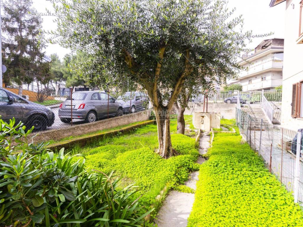 Casa indipendente a Civitanova marche in Via Guglielmo Marconi - Foto 2