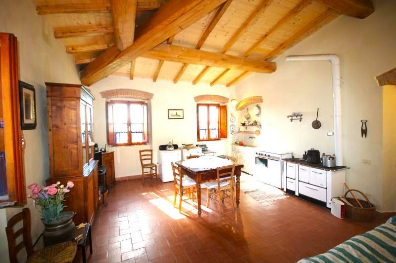 Appartamento a Castagneto carducci in Piazza Bionda Maria - Foto 4