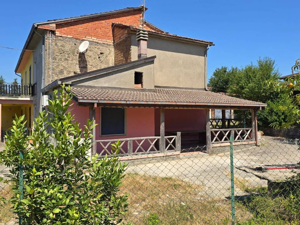 Villa a Ceccano in Via Maiura, 140 - Foto 3
