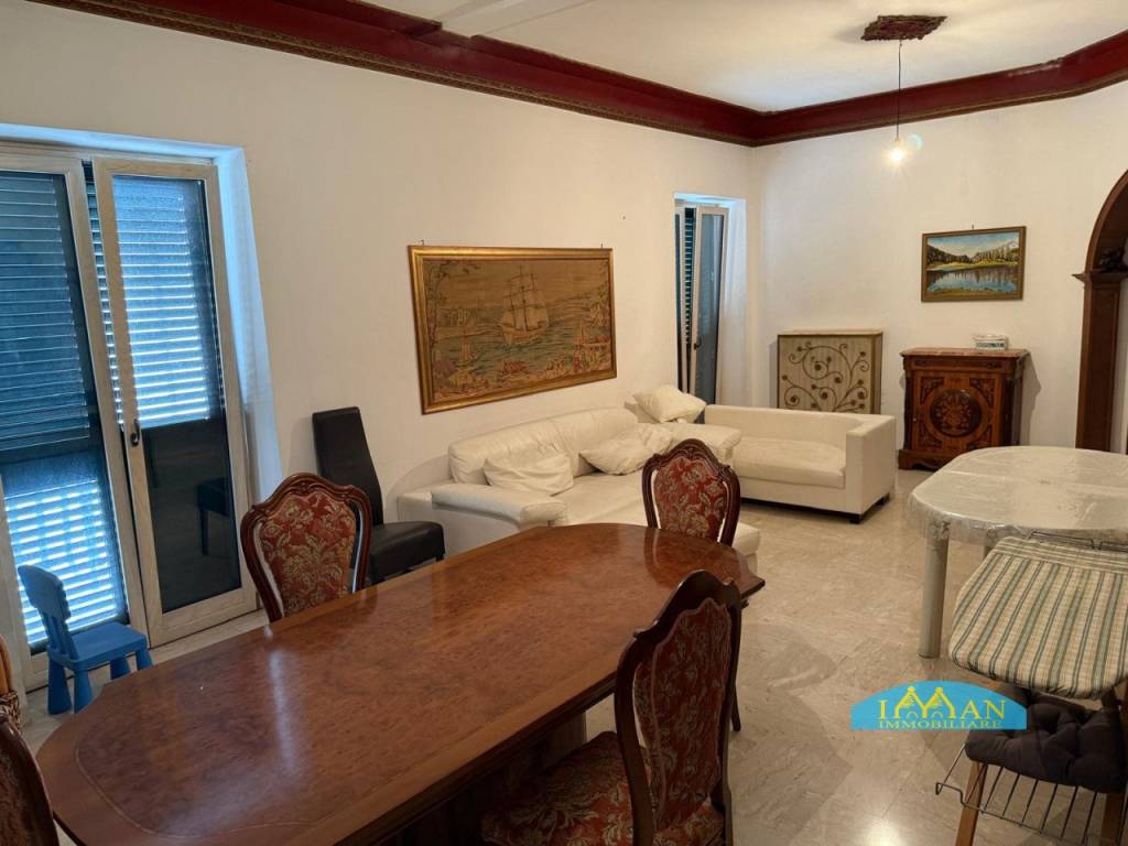 Appartamento a Ceglie messapica in Via Luigi Capuana - Foto 2