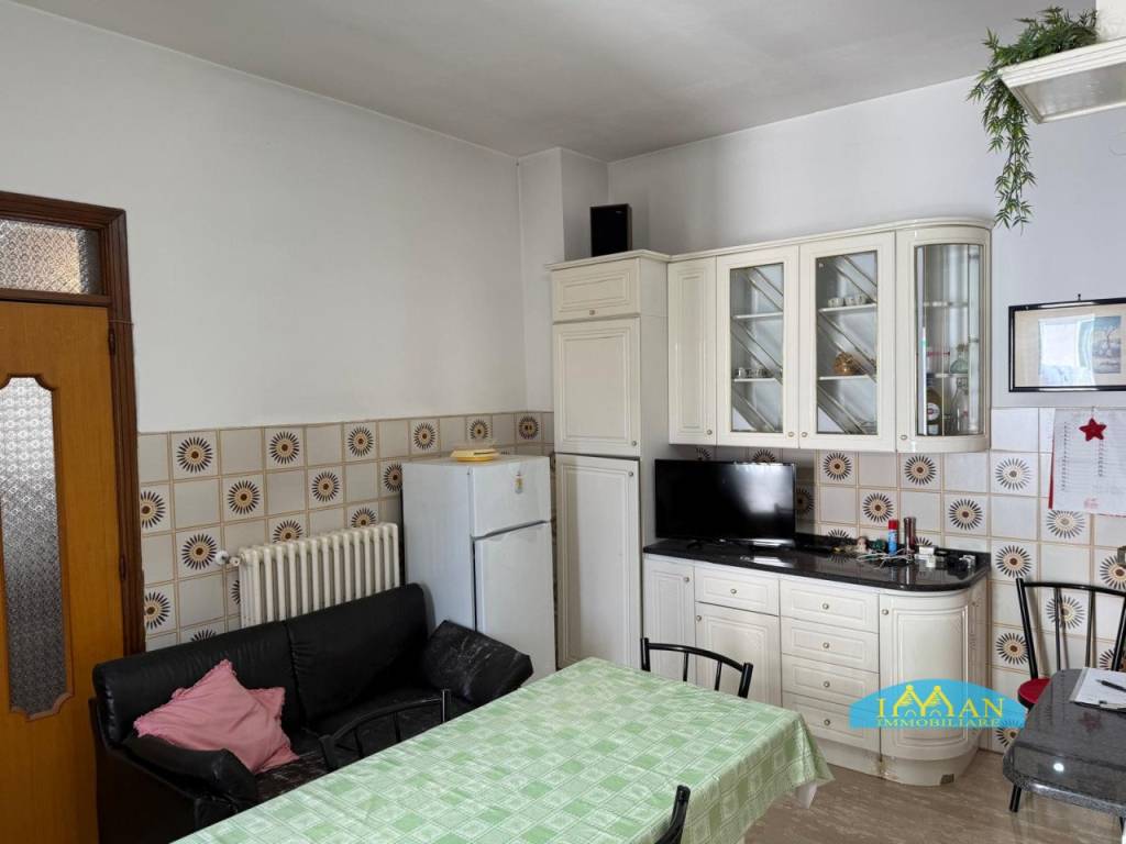 Appartamento a Ceglie messapica in Via Luigi Capuana - Foto 4