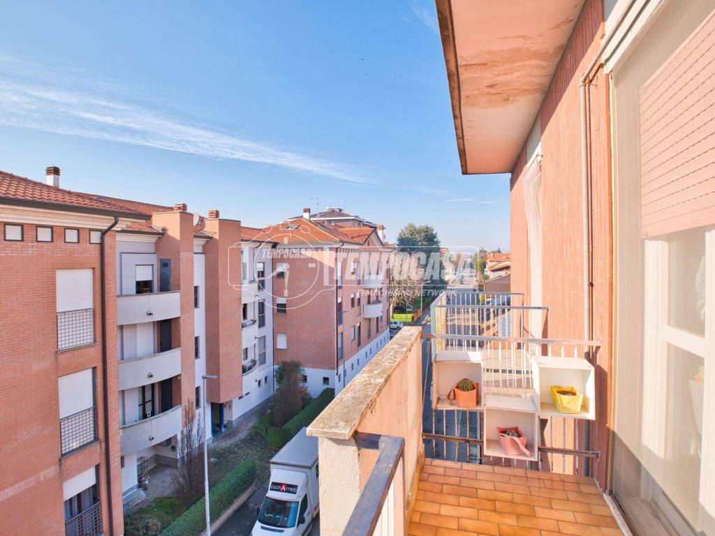 Appartamento a Novara in Via Generale Fara - Foto 4