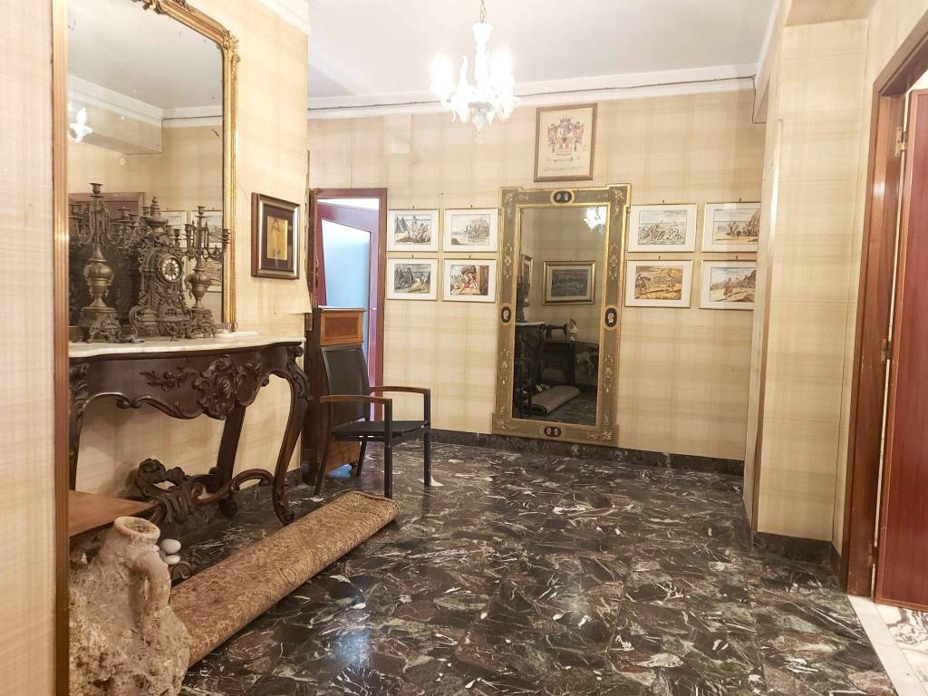 Appartamento a Crotone in Via Giovanni Paolo II, 14 - Foto 2