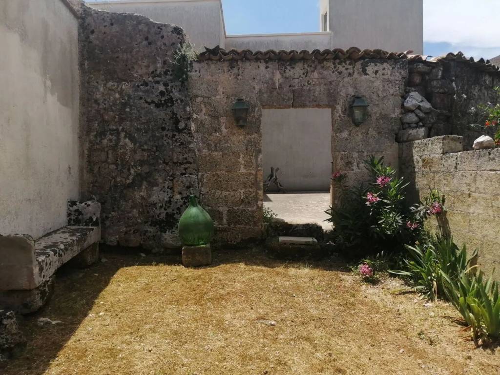 Rustico / casale a Patù in Borgo San Salvatore S.N.C. Snc - Foto 2