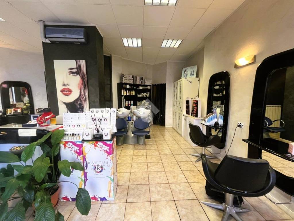 Attività / licenza a Torino in Via Breglio, 91 - Foto 4