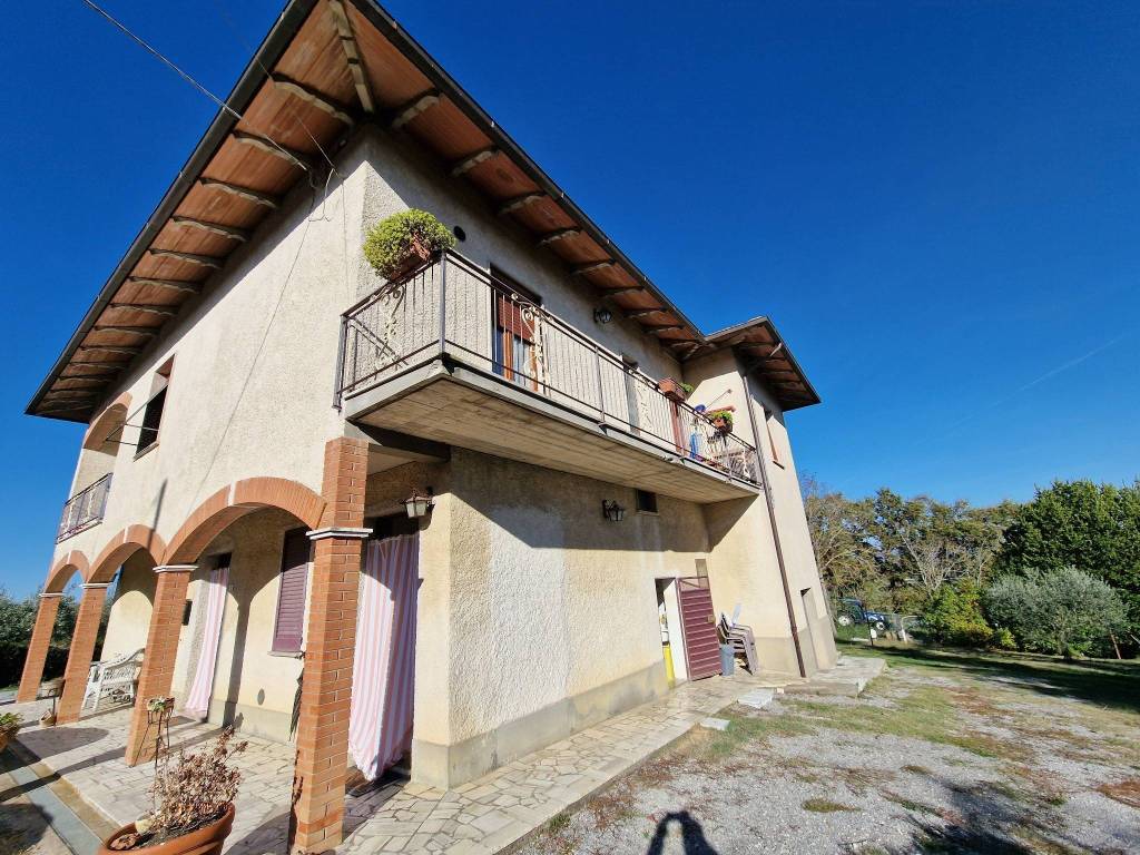 Rustico / casale a Montepulciano in Via della Resistenza - Foto 3