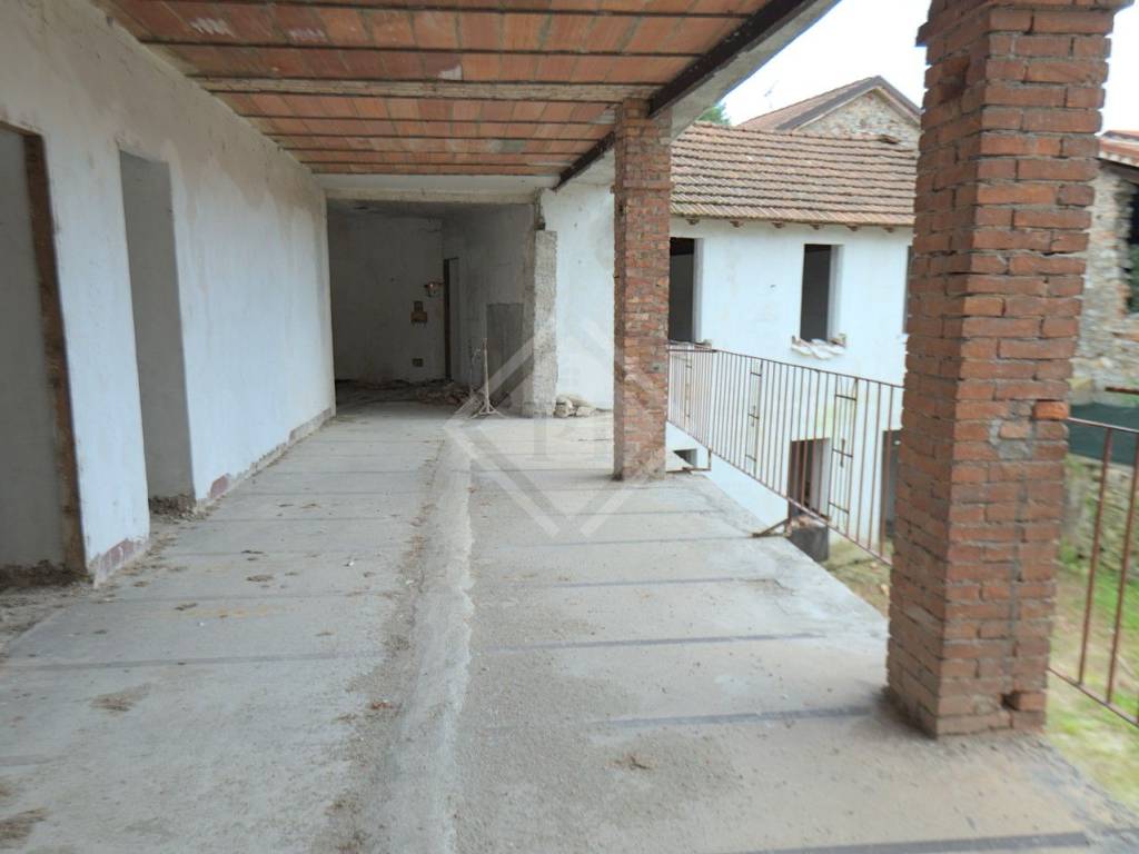 Casa indipendente a Biandronno - Foto 4