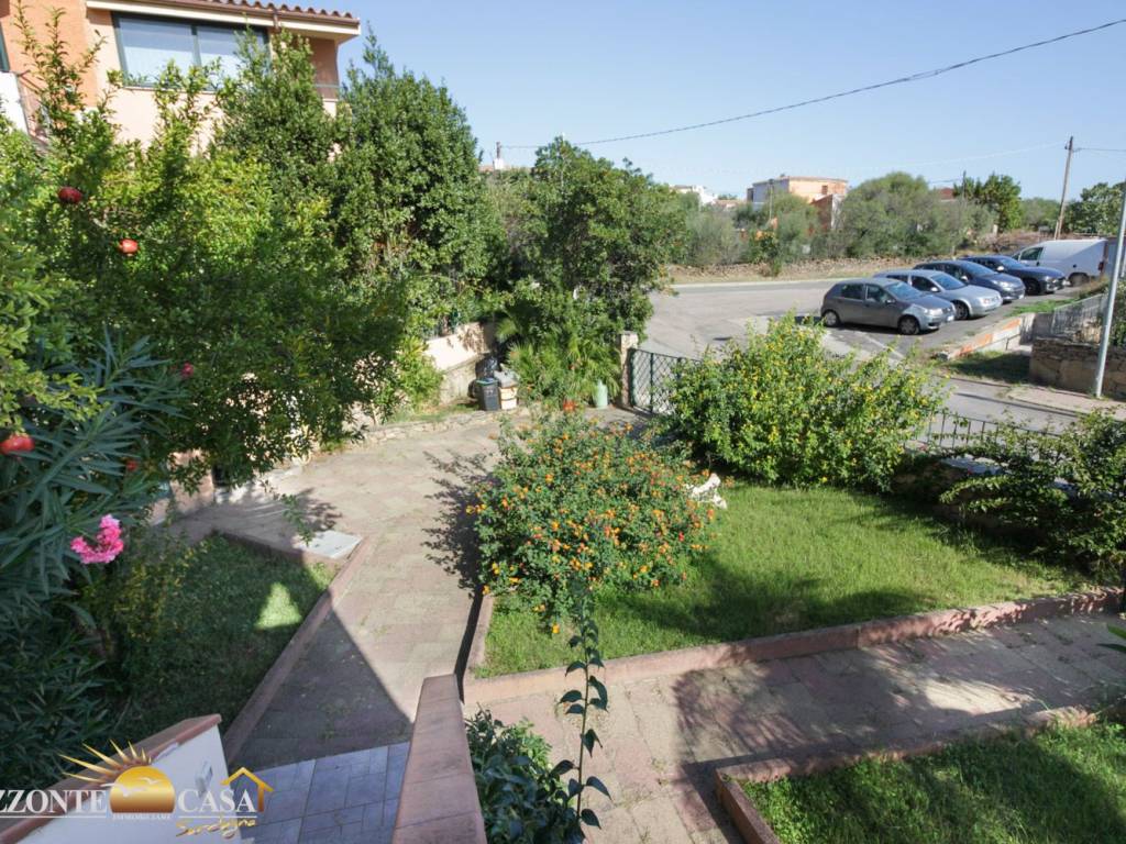 Appartamento a Budoni in Via Dora Baltea - Foto 4