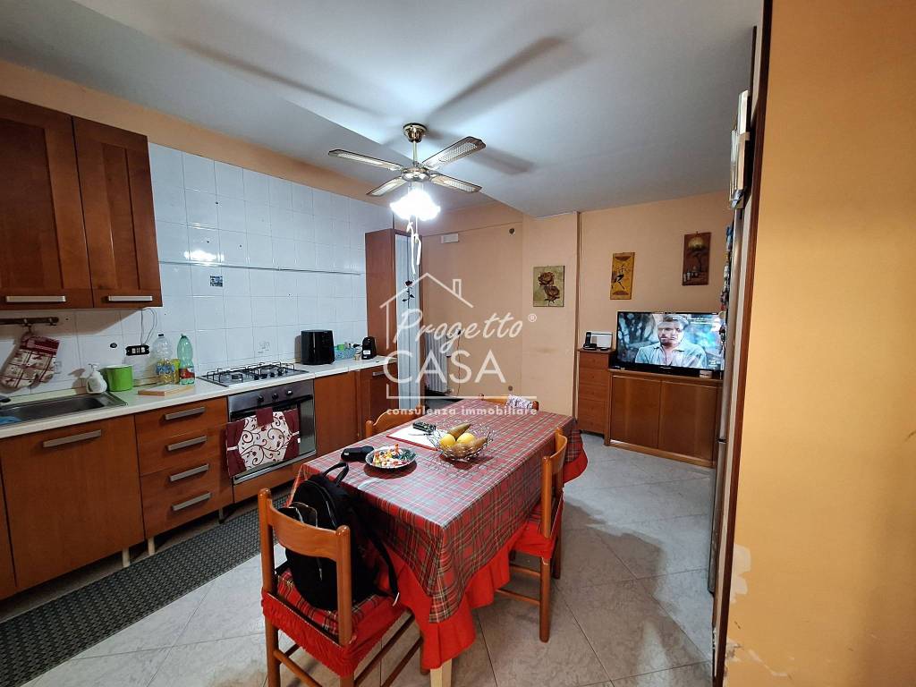 Appartamento a Napoli in Via Angelo Camillo De Meis, 316 - Foto 2