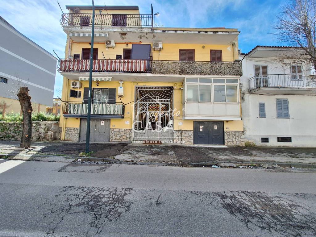 Appartamento a Napoli in Via Angelo Camillo De Meis, 316 - Foto 3